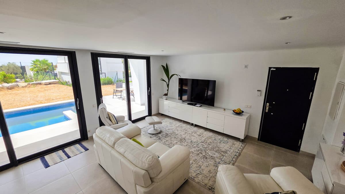 Detached Villa in La Duquesa — photo 5 of 10