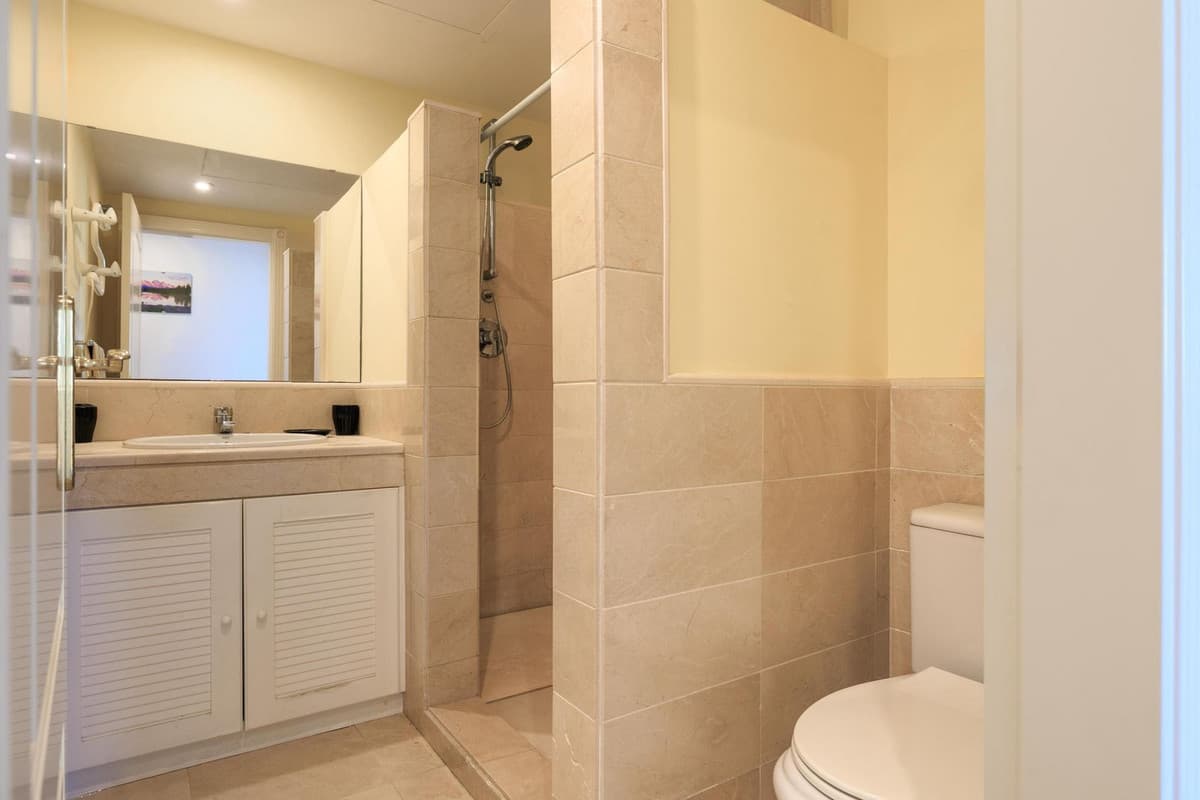 Ground Floor Apartment in Benahavís — photo 10 of 10
