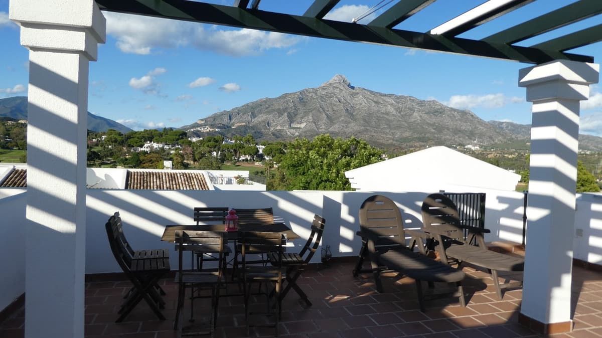Penthouse in Nueva Andalucía — photo 8 of 10