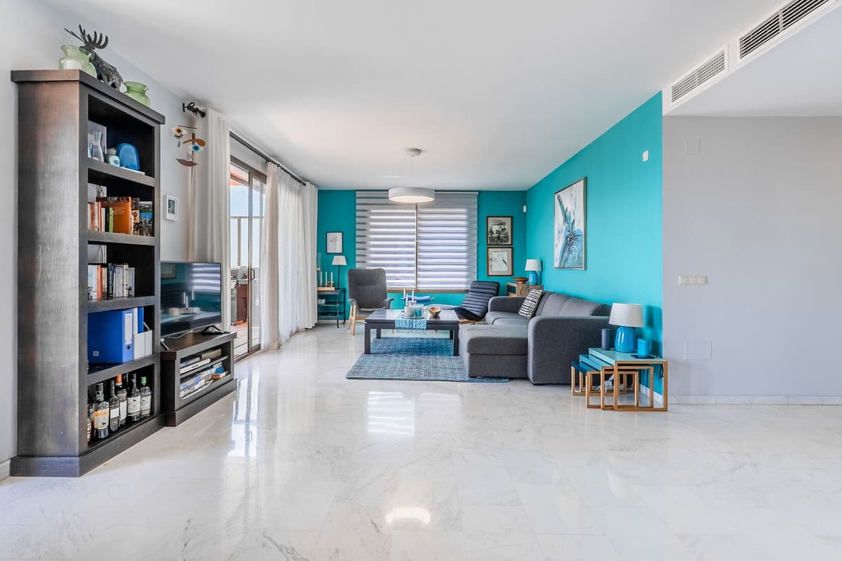 Middle Floor Apartment in La Mairena — photo 8 of 10
