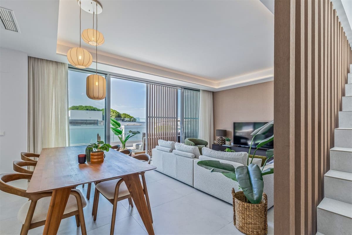 Penthouse Duplex in Santa Clara — photo 7 of 10