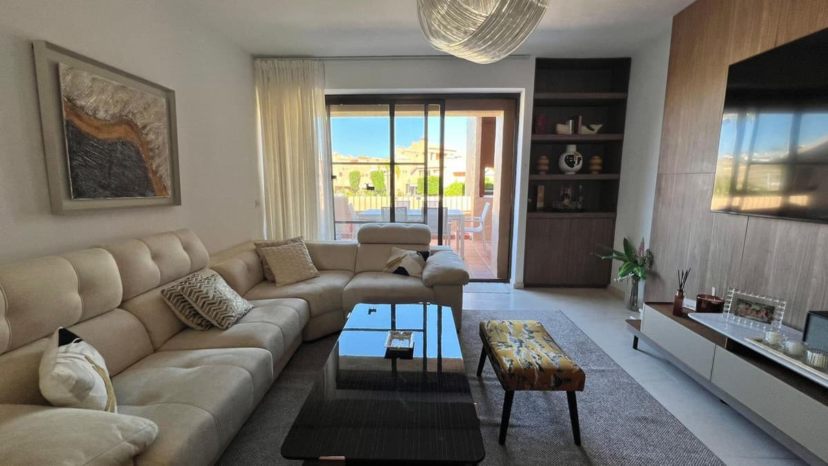 Penthouse in Bel Air — photo 5 of 10