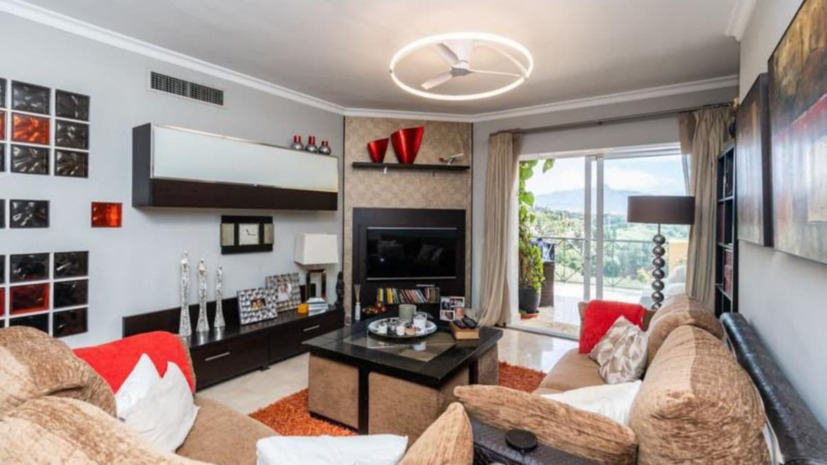 Penthouse in Bel Air — photo 6 of 10