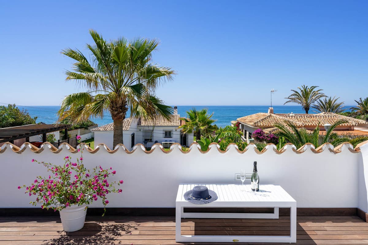 Detached Villa in Marbesa — photo 1 of 10