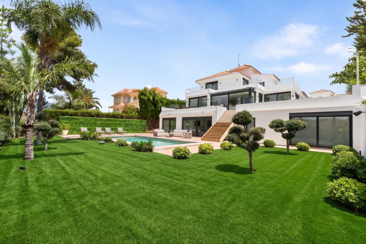 Detached Villa in Nueva Andalucía — photo 7 of 10