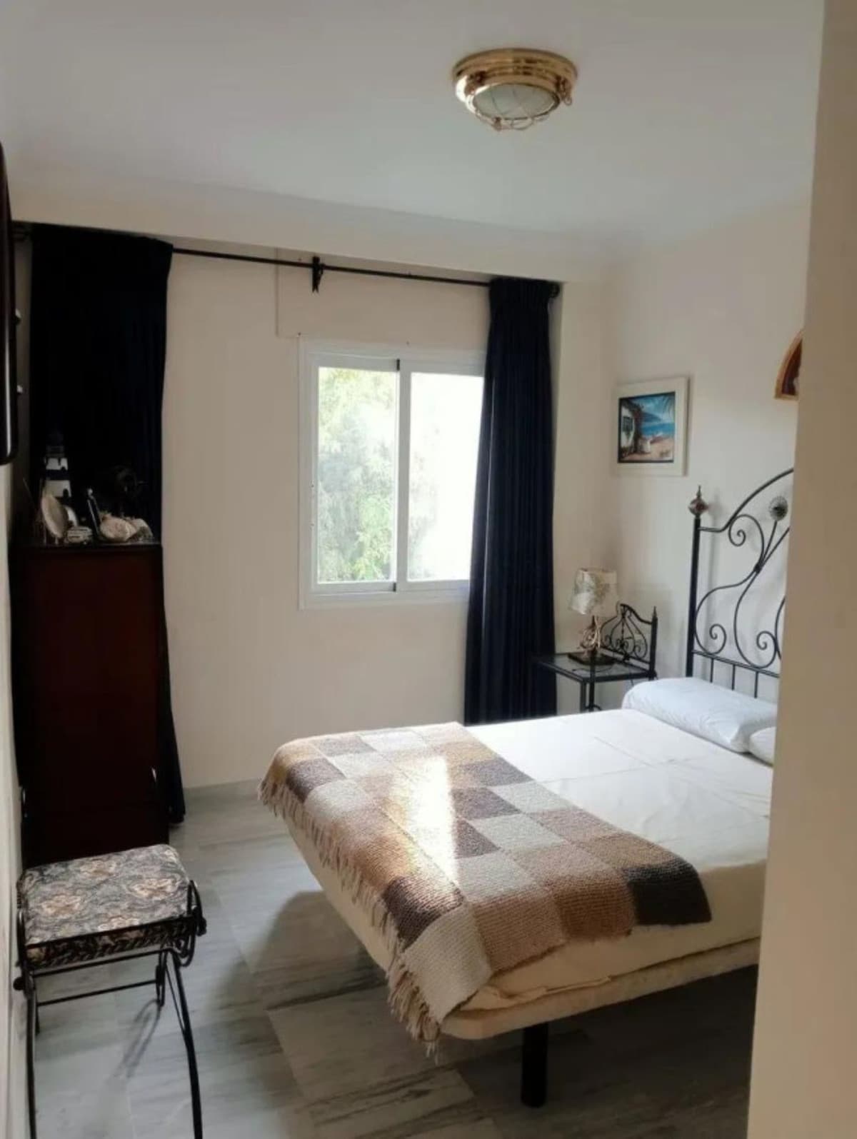 Middle Floor Apartment in Marbella — photo 7 of 10