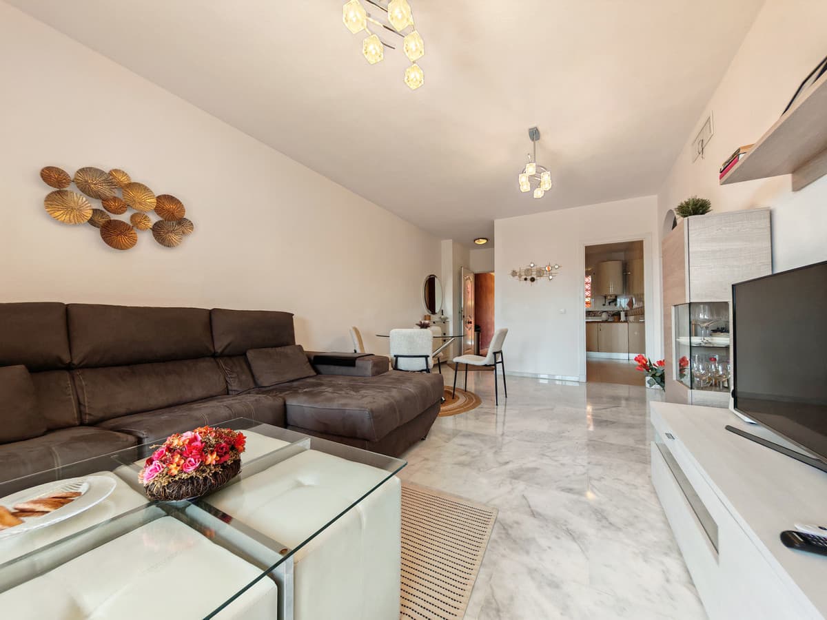Middle Floor Apartment in Reserva de Marbella — photo 3 of 10