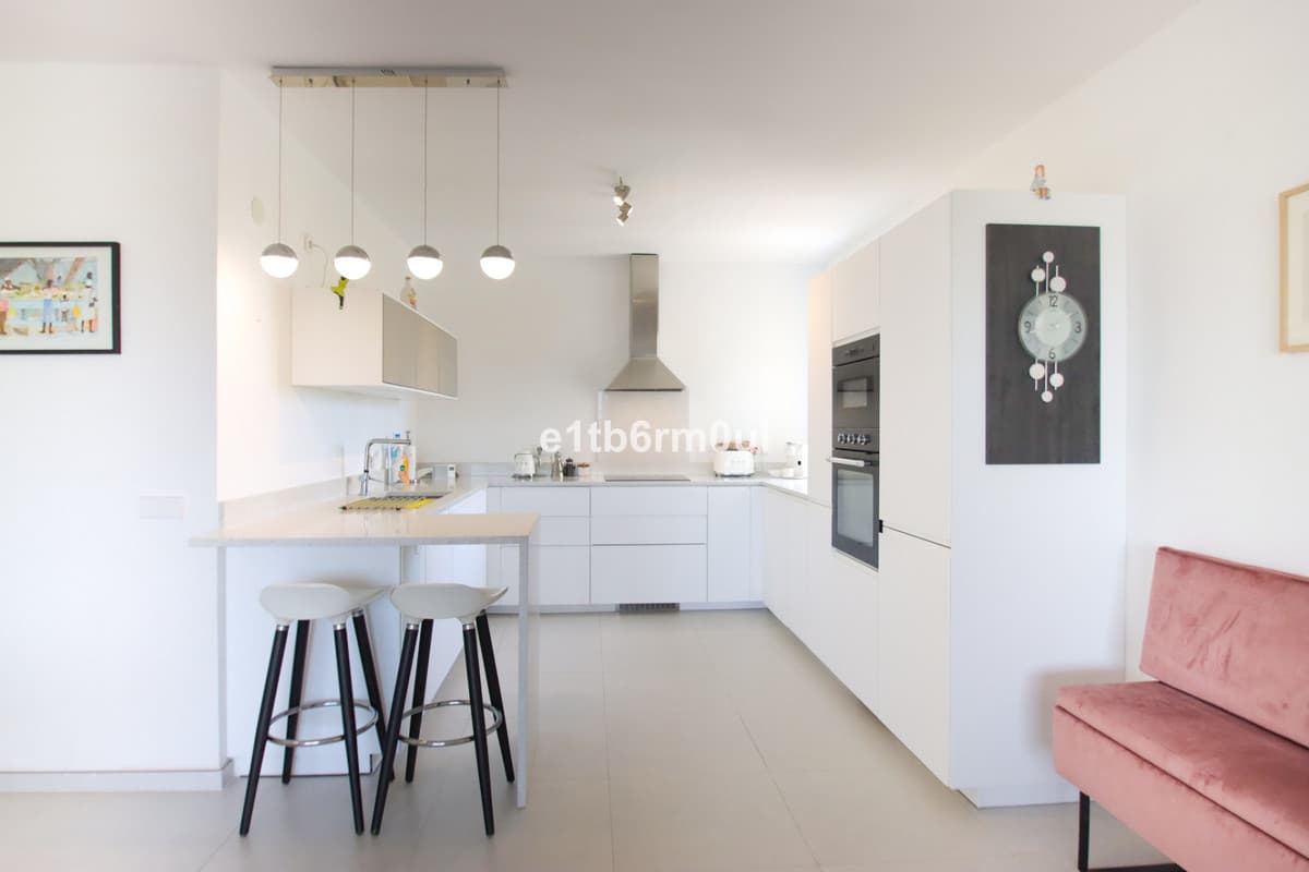 Penthouse in Nagüeles — photo 7 of 10
