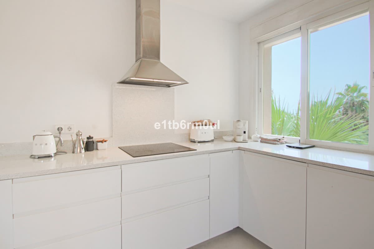 Penthouse in Nagüeles — photo 8 of 10