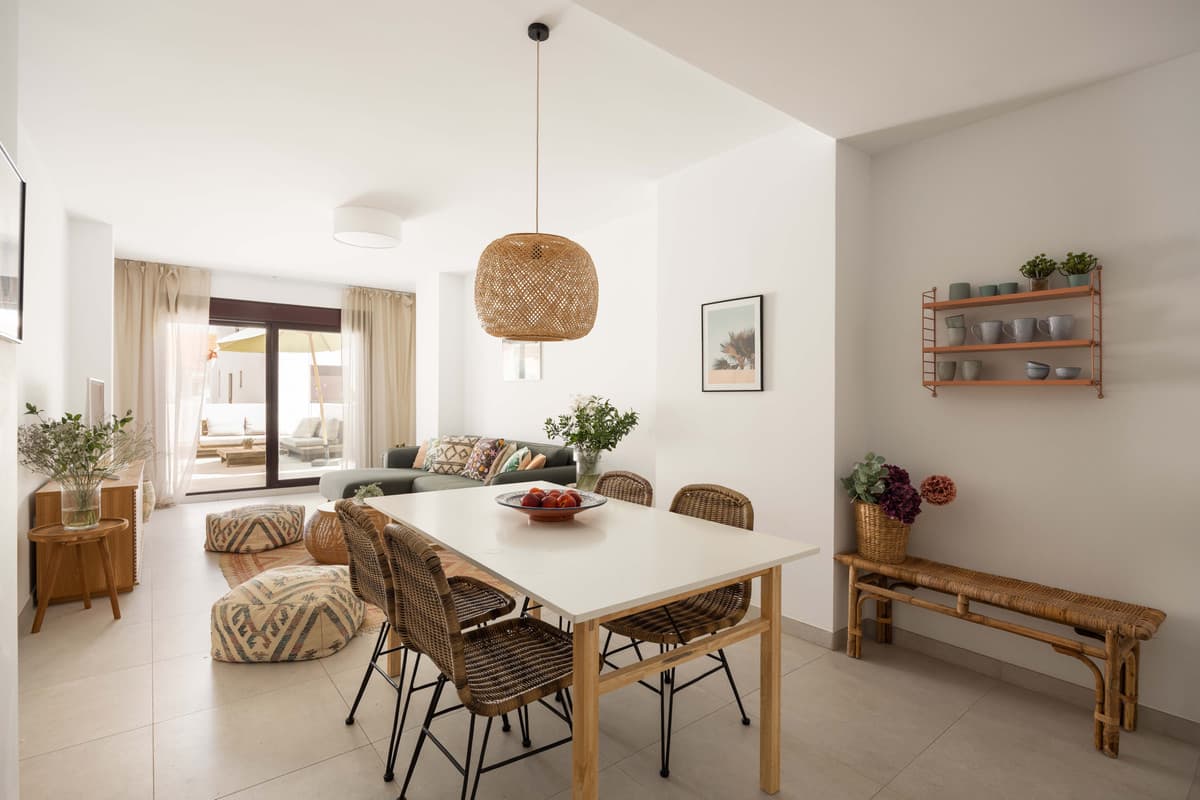 Middle Floor Apartment in Nueva Andalucía — photo 4 of 10