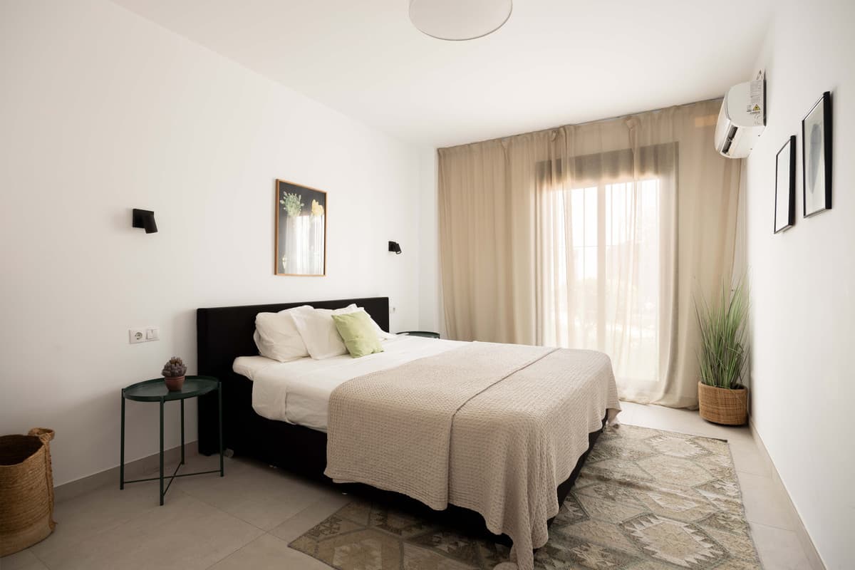 Middle Floor Apartment in Nueva Andalucía — photo 10 of 10