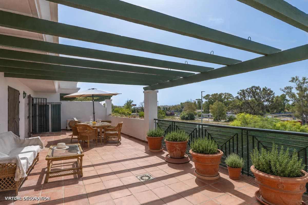 Middle Floor Apartment in Marbella — photo 4 of 10