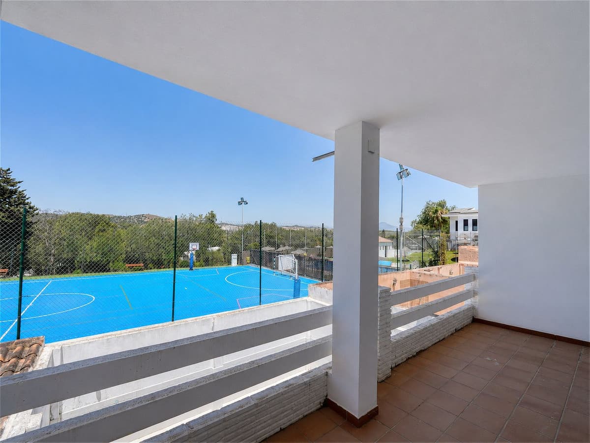 Townhouse in Casares — photo 2 of 10