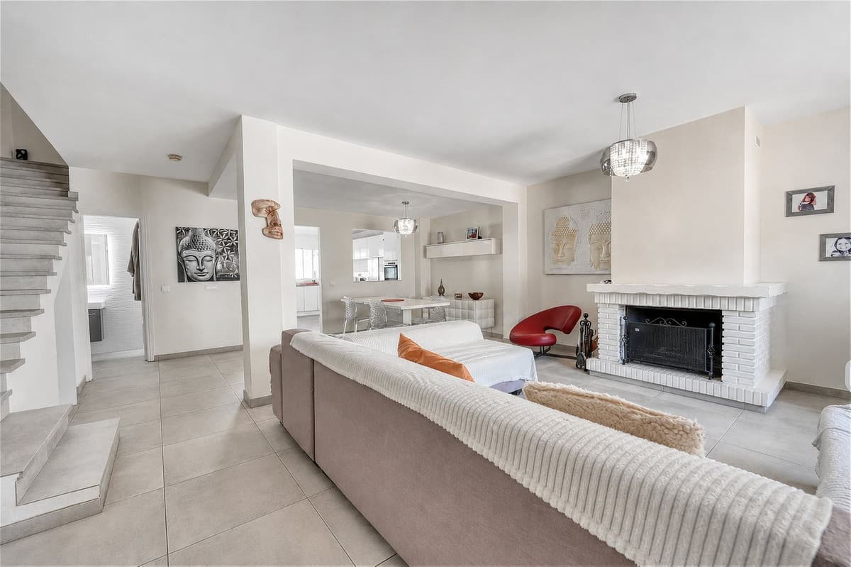 Townhouse in Casares — photo 4 of 10