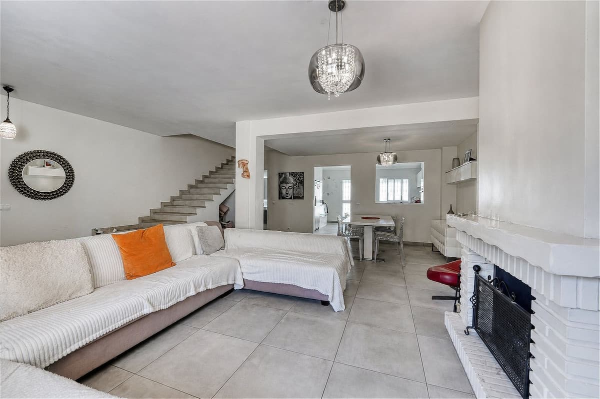 Townhouse in Casares — photo 5 of 10