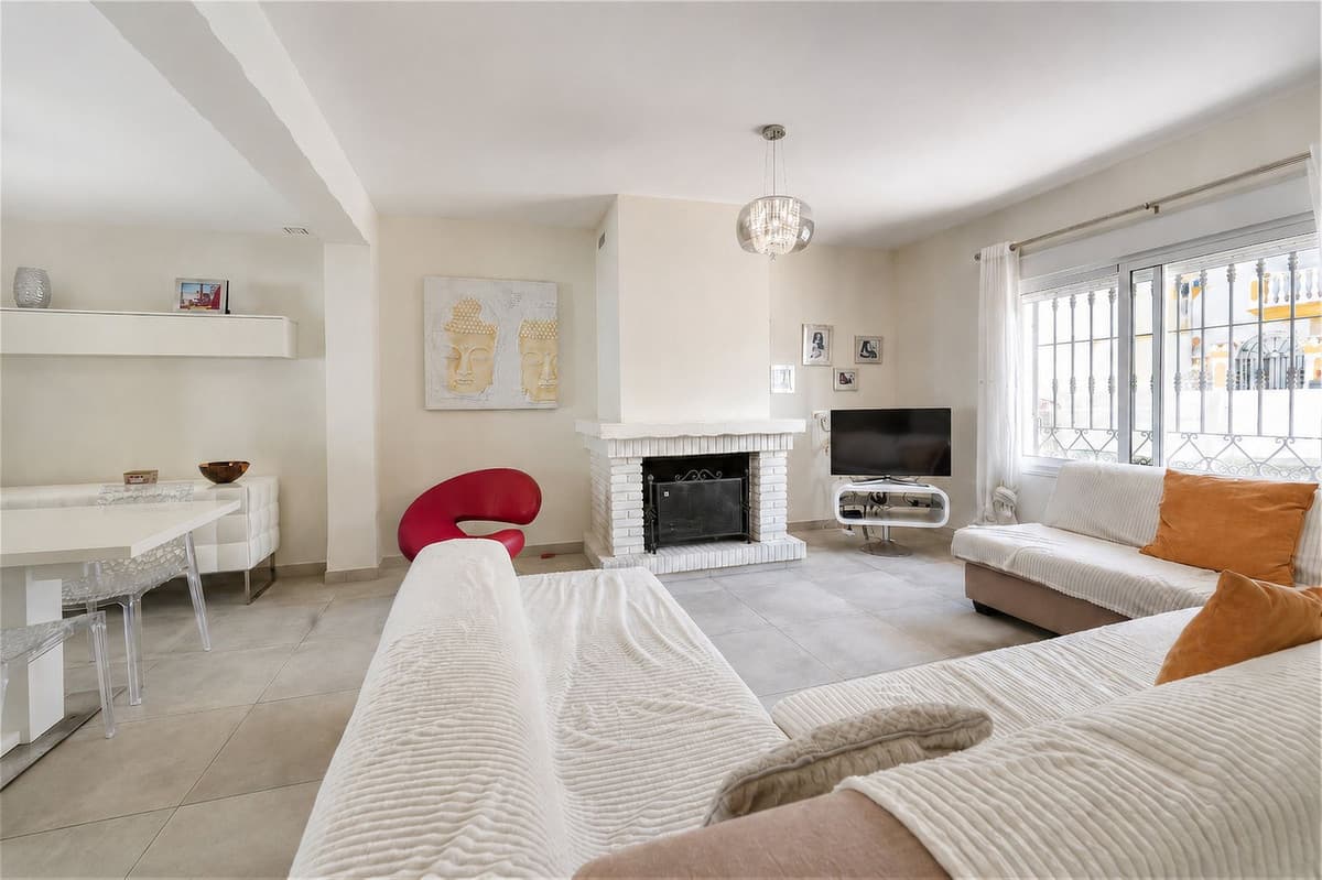 Townhouse in Casares — photo 6 of 10