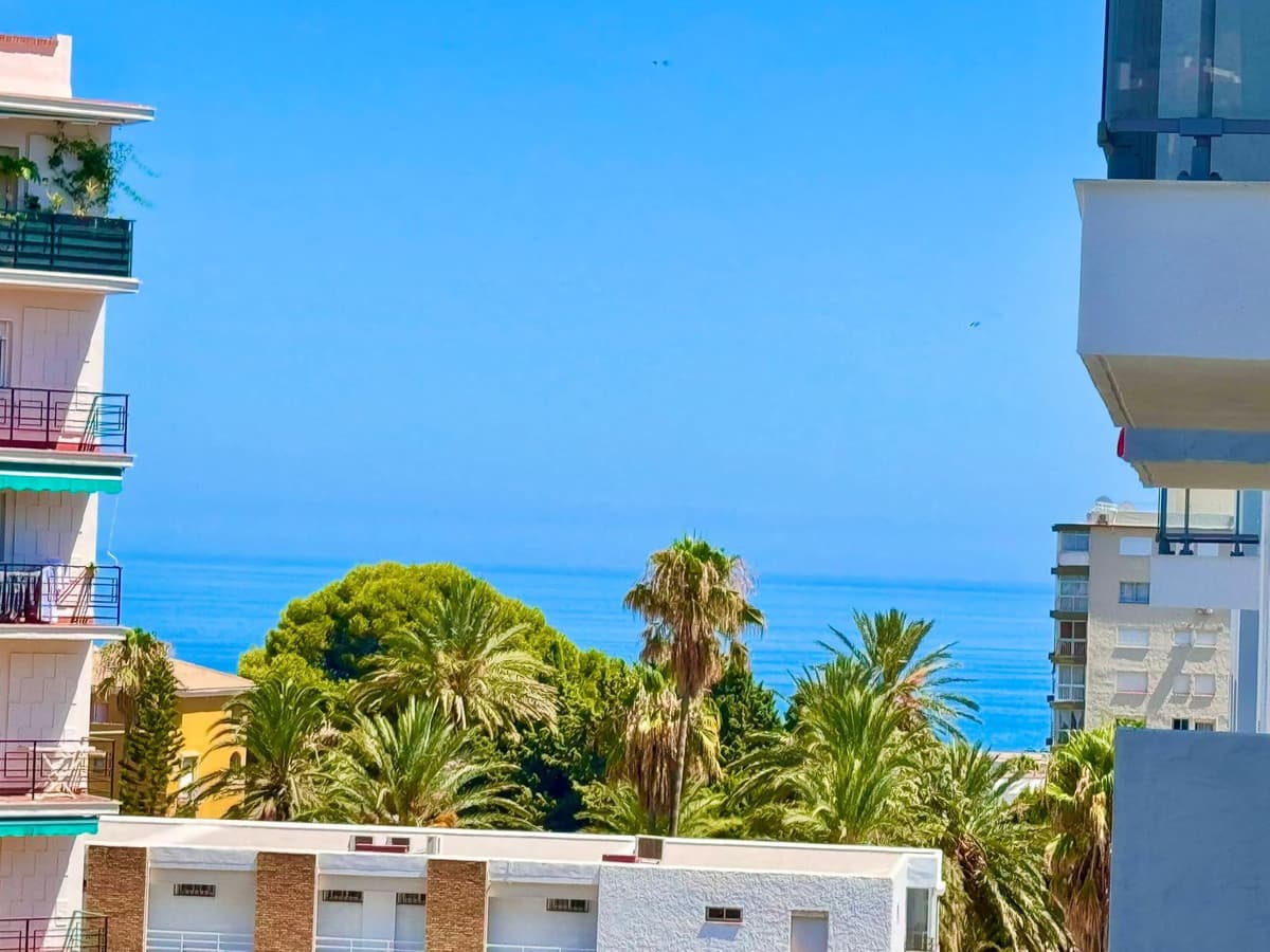 Middle Floor Apartment in Benalmadena Costa