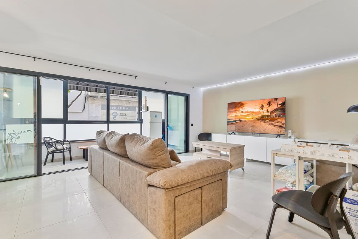 Middle Floor Apartment in Los Boliches — photo 3 of 10