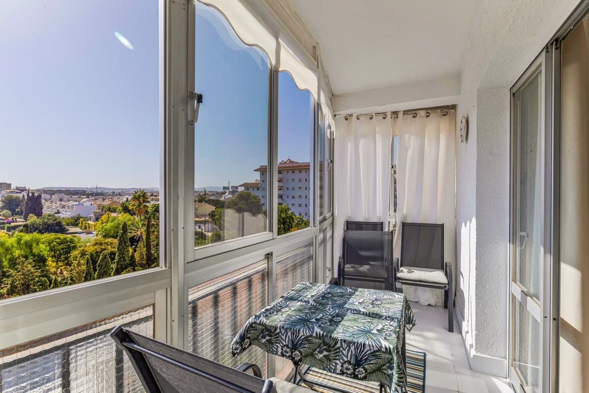 Middle Floor Apartment in Los Boliches — photo 3 of 10