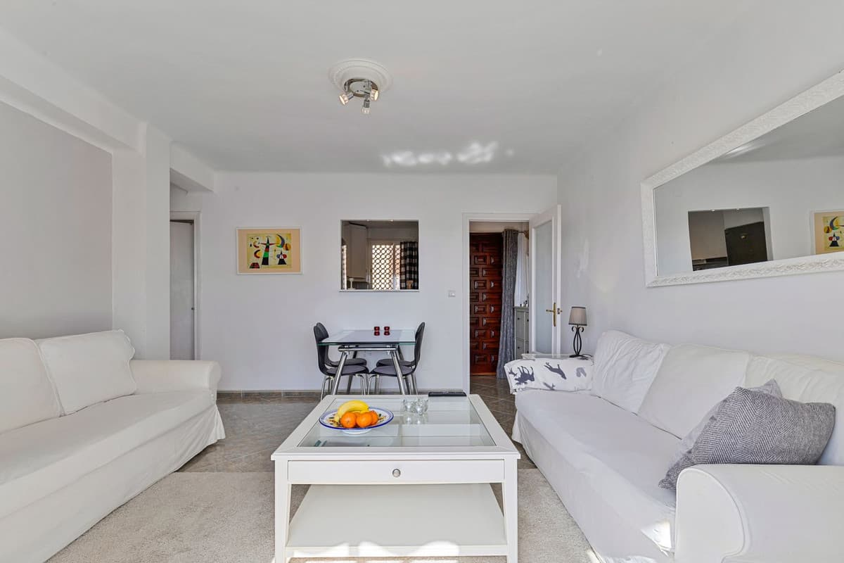 Middle Floor Apartment in Los Boliches — photo 6 of 10