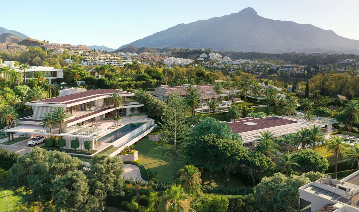 Residential Plot in Nueva Andalucía — photo 1 of 10