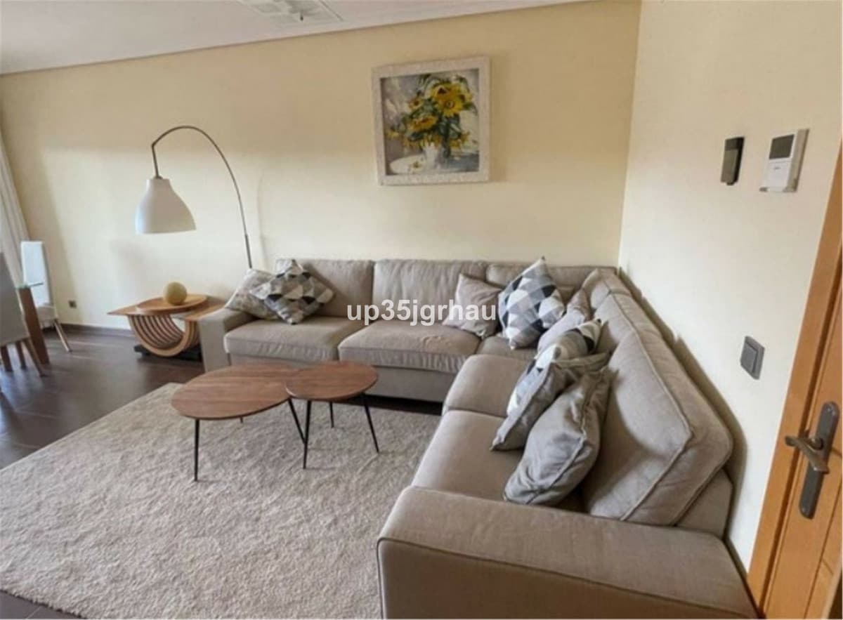 Middle Floor Apartment in Selwo — photo 2 of 10