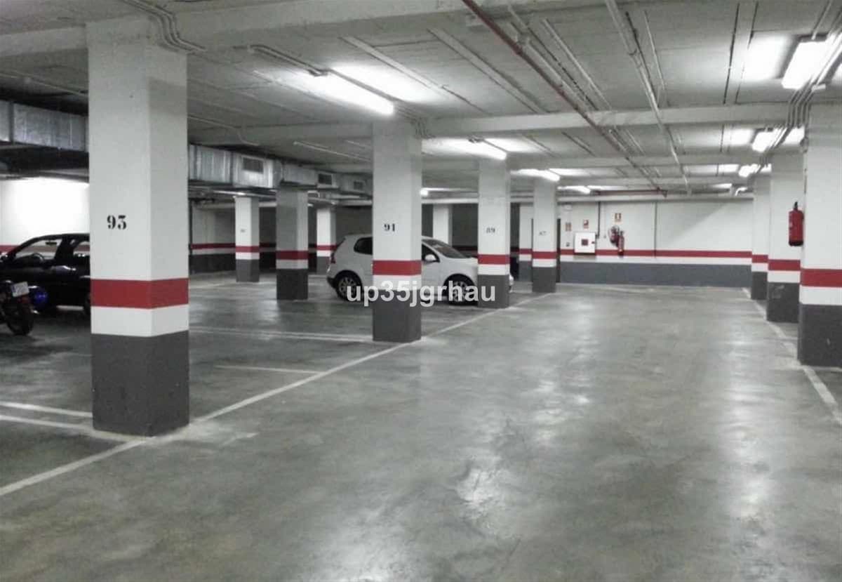 Middle Floor Apartment in Selwo — photo 10 of 10