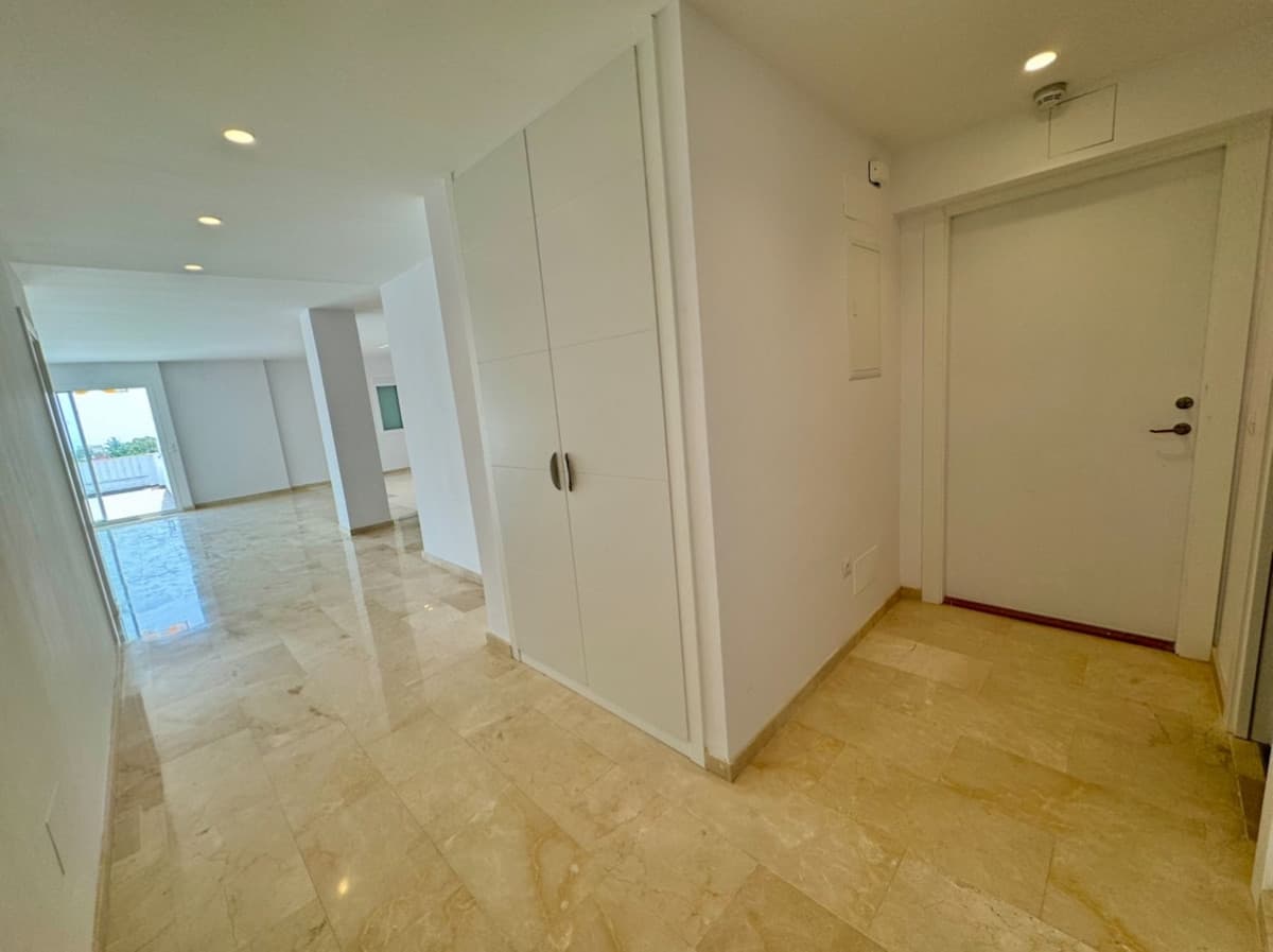 Middle Floor Apartment in Atalaya — photo 8 of 10