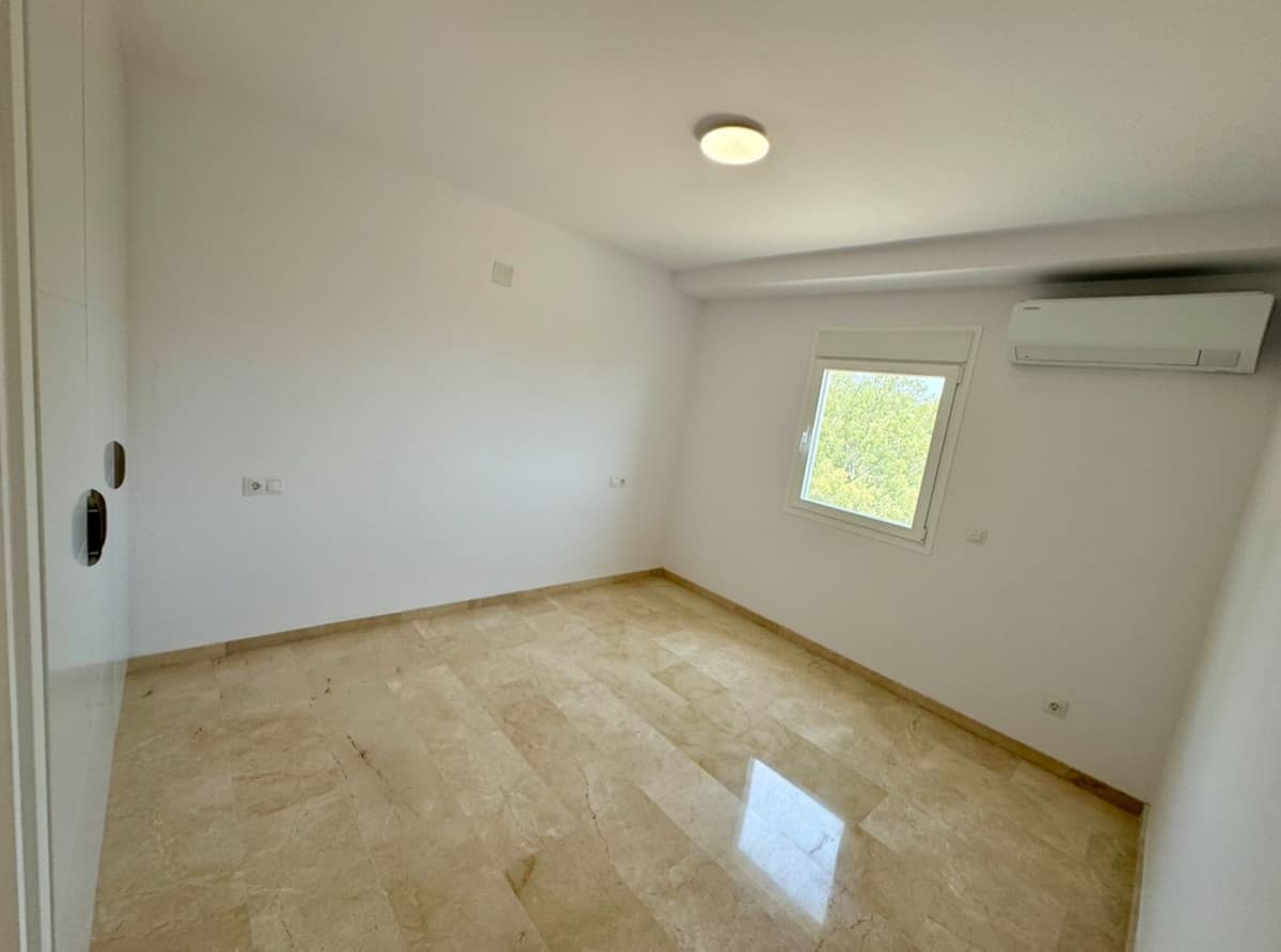 Middle Floor Apartment in Atalaya — photo 9 of 10