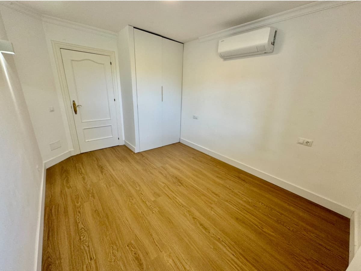 Middle Floor Apartment in Atalaya — photo 9 of 10