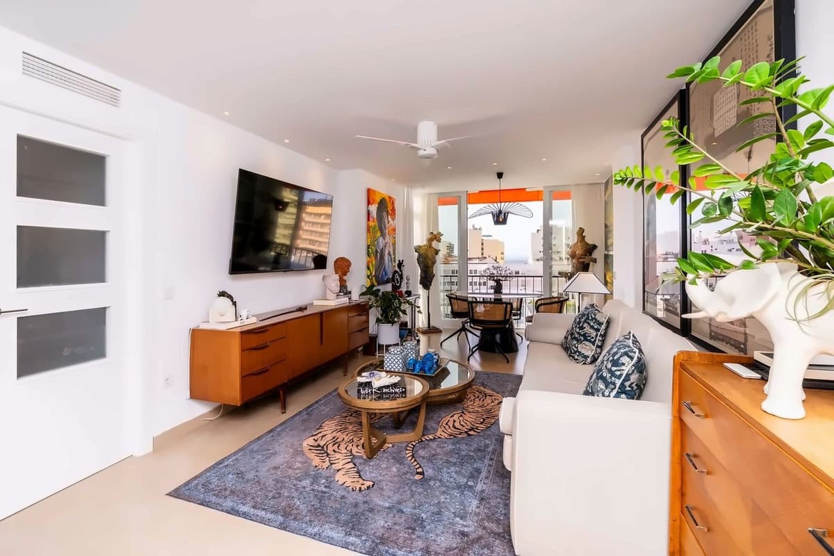 Middle Floor Apartment in Marbella — photo 10 of 10