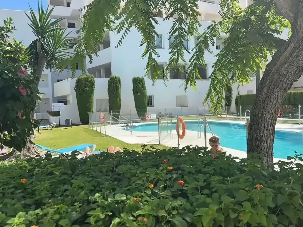 Middle Floor Apartment in Nueva Andalucía — photo 1 of 10