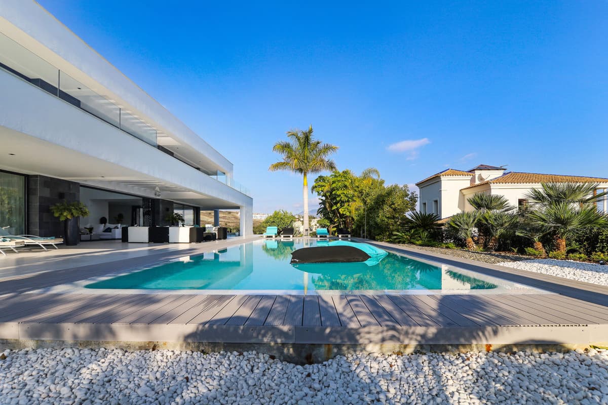 Detached Villa in Los Flamingos — photo 2 of 10