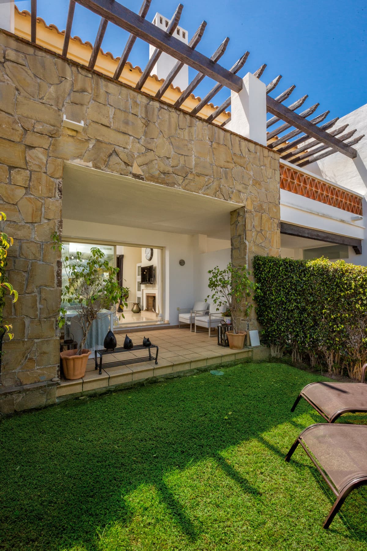Townhouse in Mijas Costa — photo 1 of 10