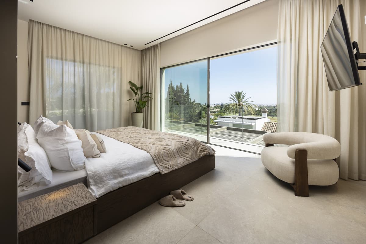Detached Villa in Nueva Andalucía — photo 10 of 10