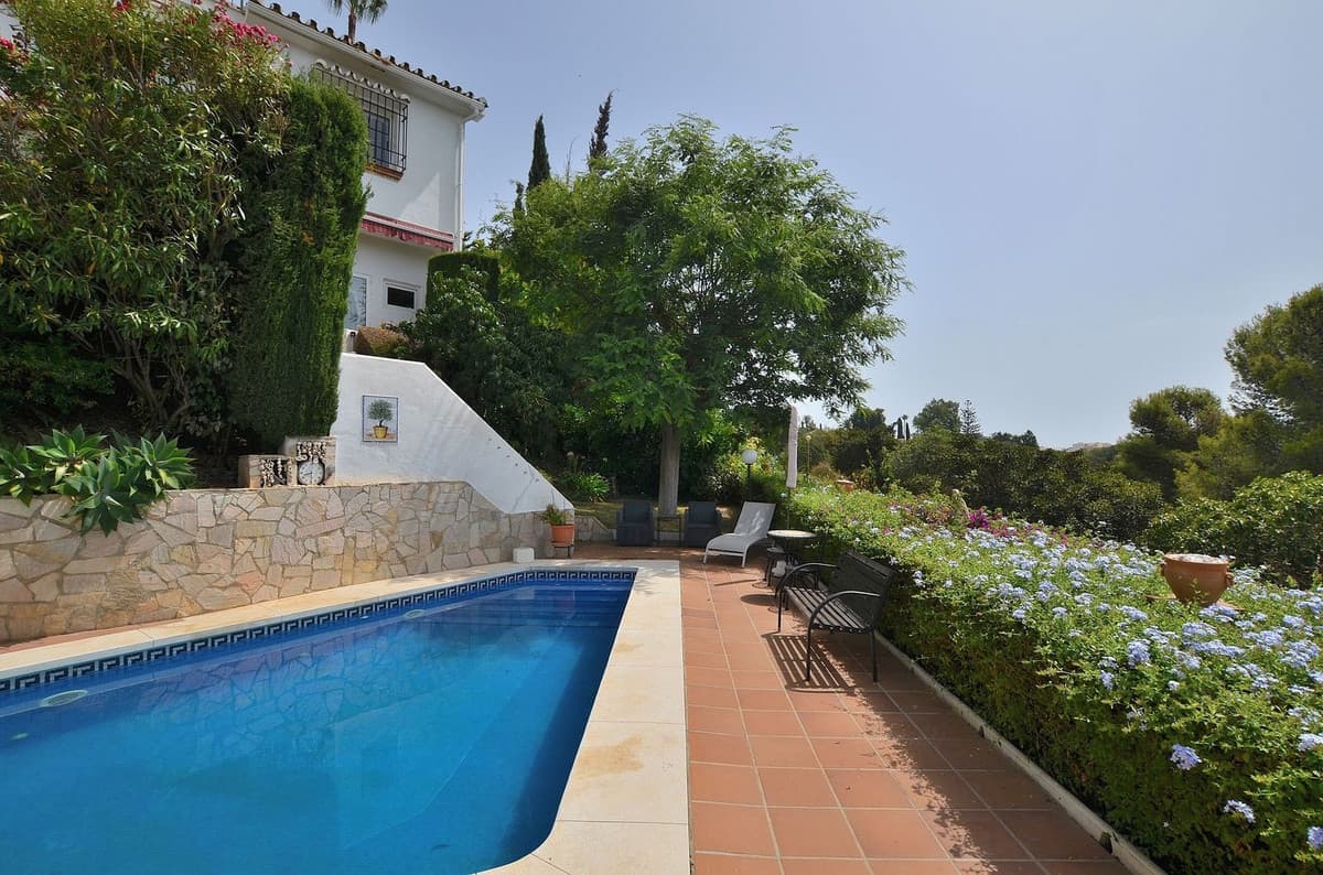 Detached Villa in Benalmadena Costa — photo 2 of 10
