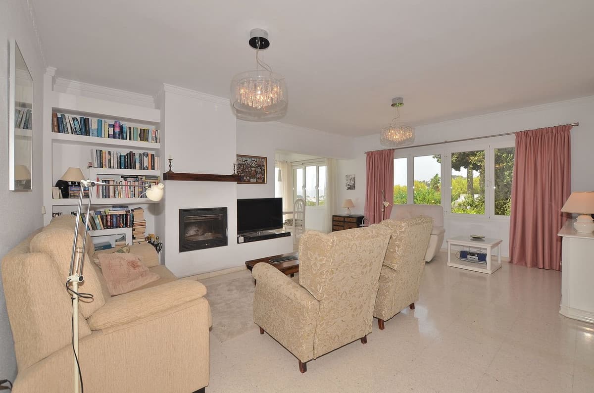 Detached Villa in Benalmadena Costa — photo 7 of 10
