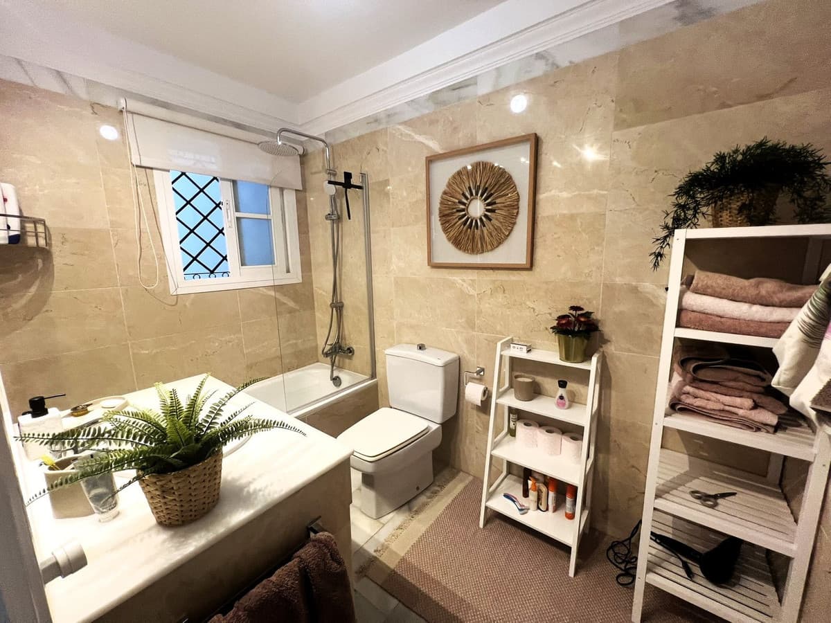 Duplex in El Paraiso — photo 7 of 10