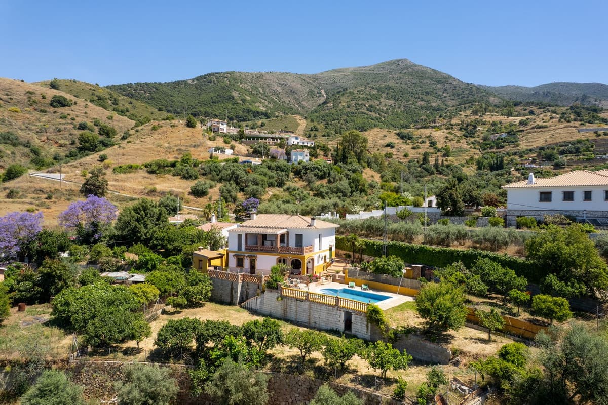 Detached Villa in Mijas — photo 1 of 10
