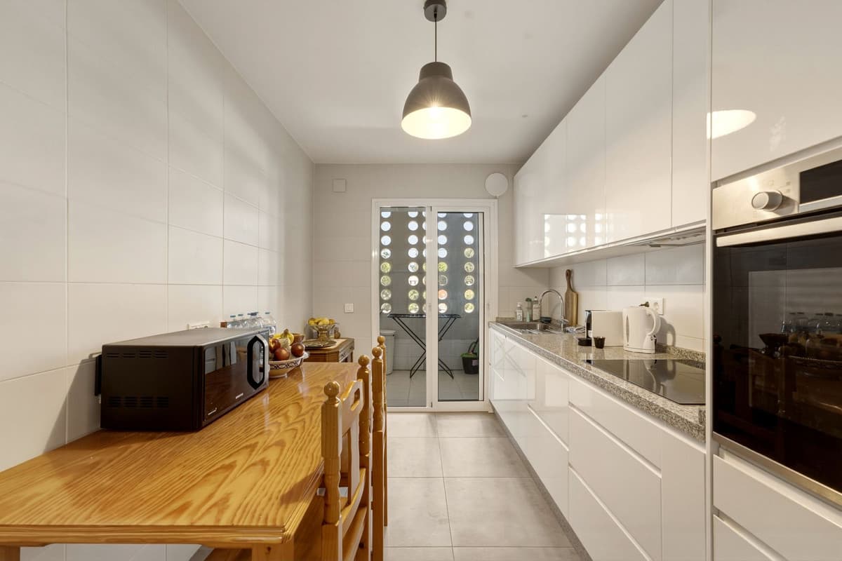Middle Floor Apartment in Fuengirola — photo 6 of 10