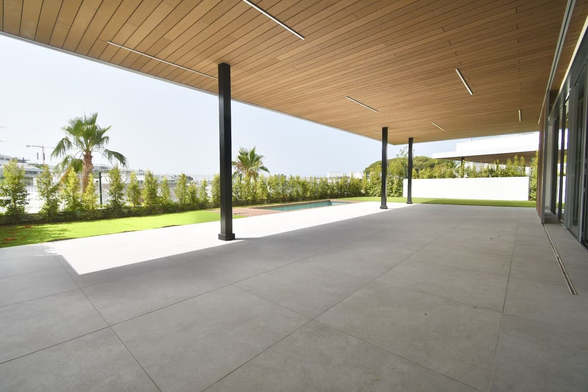 Ground Floor Apartment in Marbella — photo 8 of 10