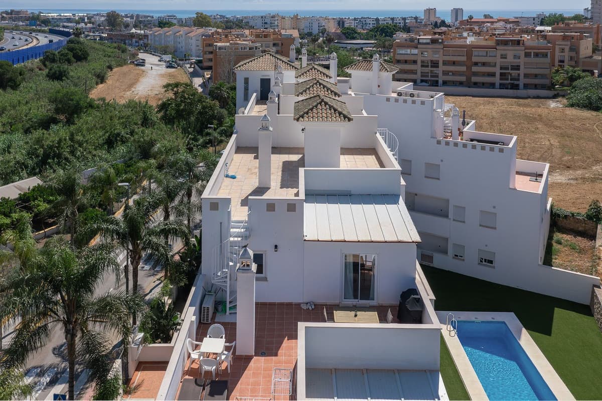 Top Floor Apartment in Torremolinos — photo 2 of 10