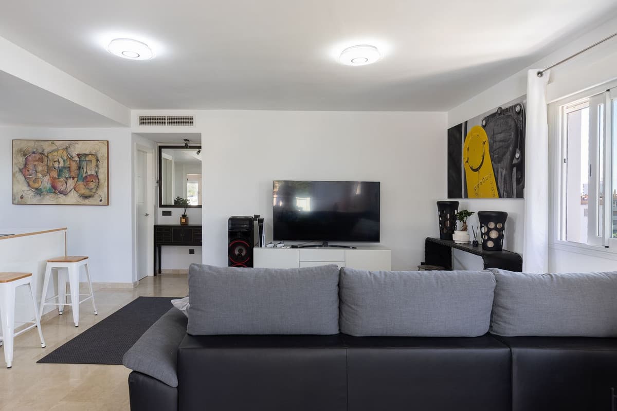 Top Floor Apartment in Torremolinos — photo 5 of 10