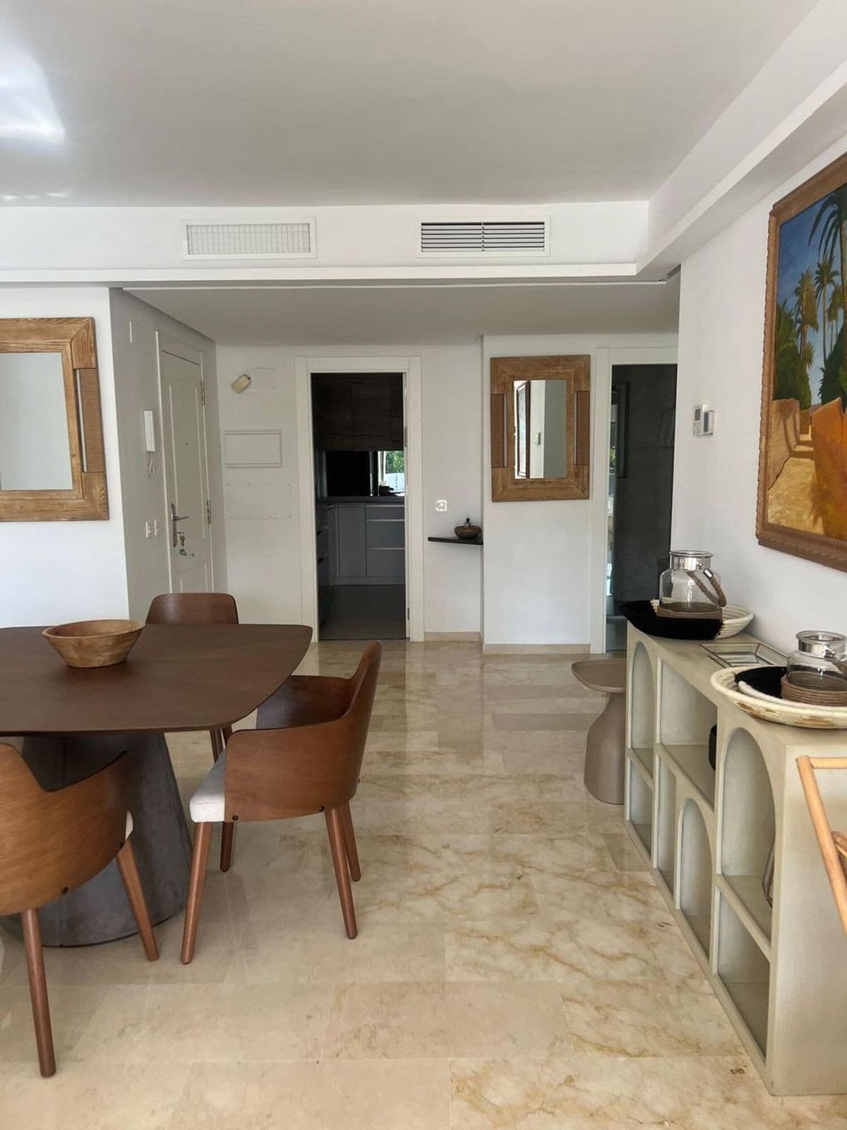 Middle Floor Apartment in Puerto Banús — photo 2 of 10