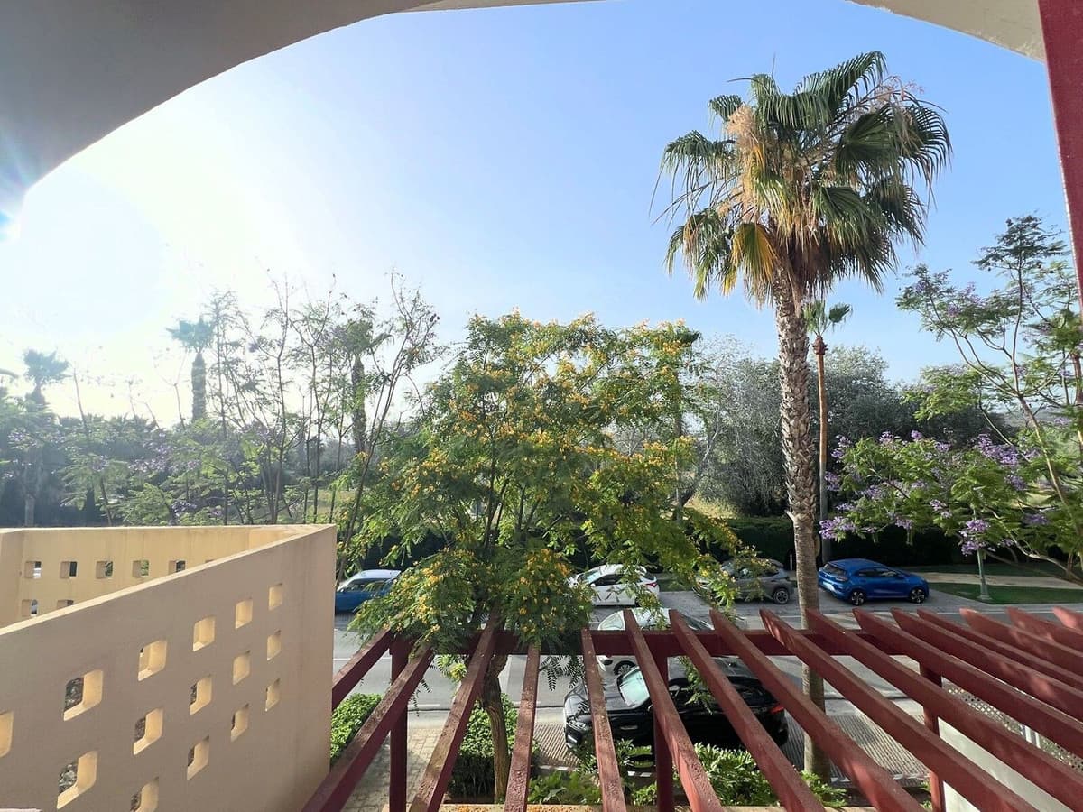 Middle Floor Apartment in Sotogrande Marina — photo 4 of 10