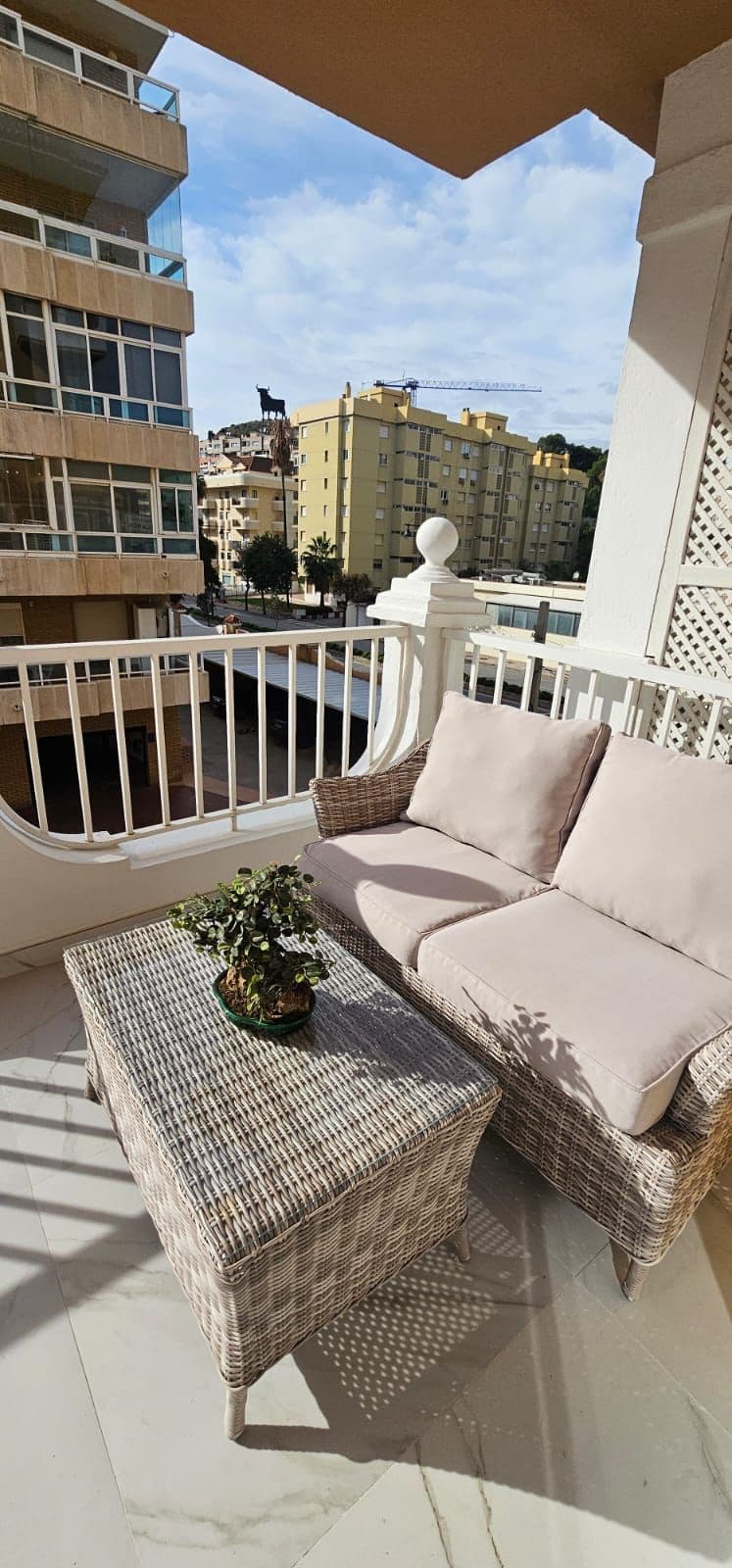 Middle Floor Apartment in Fuengirola — photo 2 of 10