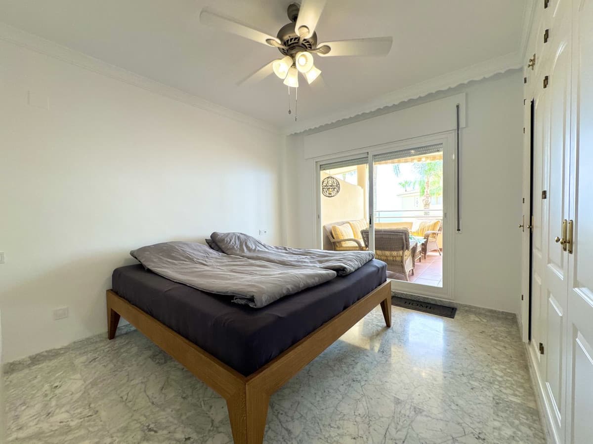 Middle Floor Apartment in Torrequebrada — photo 5 of 10