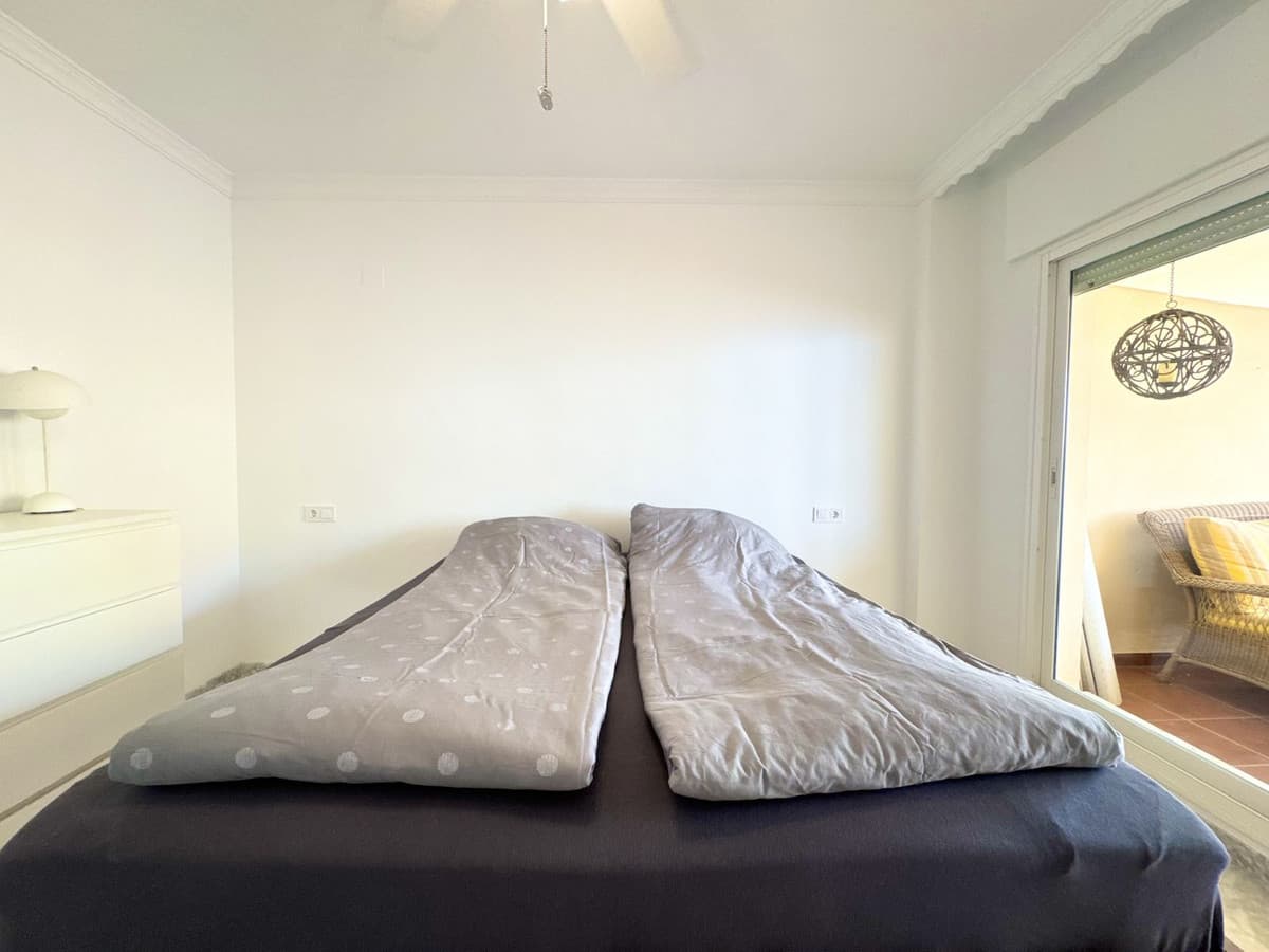 Middle Floor Apartment in Torrequebrada — photo 6 of 10