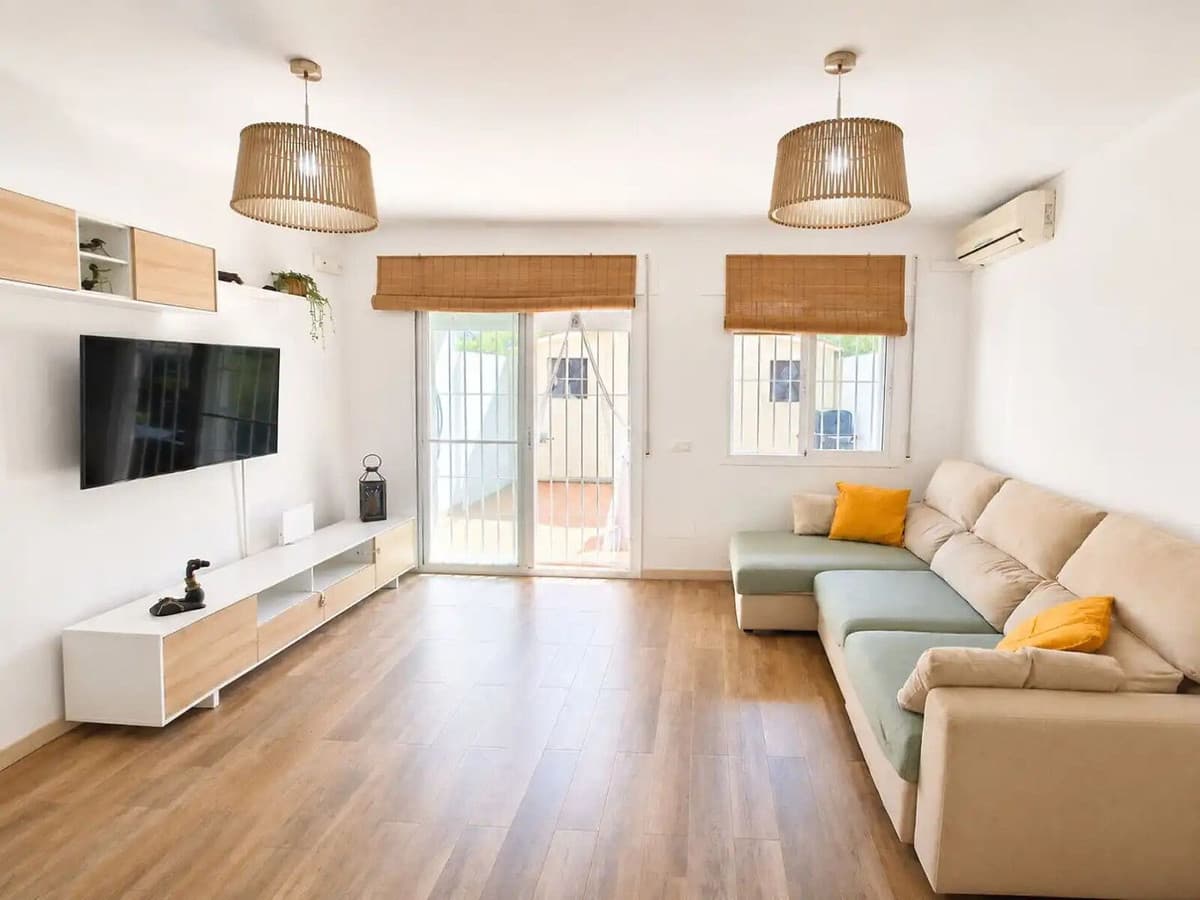 Townhouse in Estepona — photo 2 of 10
