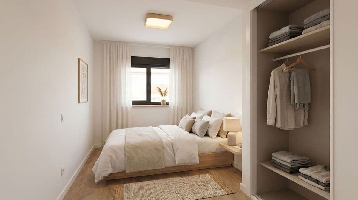 Middle Floor Apartment in Estepona — photo 8 of 10